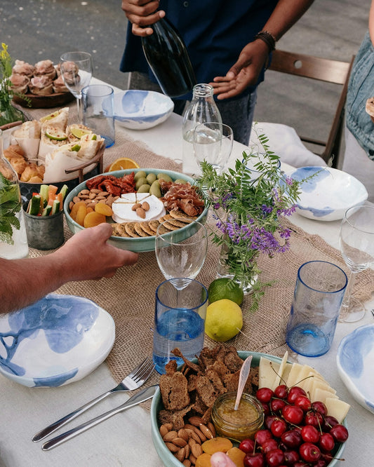 Connect, eat & learn